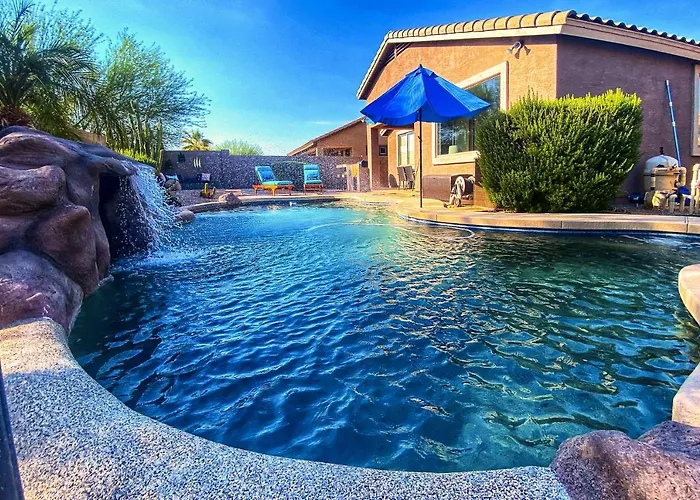 Holiday home Hike & Golf: Goodyear Retreat W/ Patio + Fire Pit! Liberty
